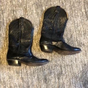 Black deer skin boots size 8